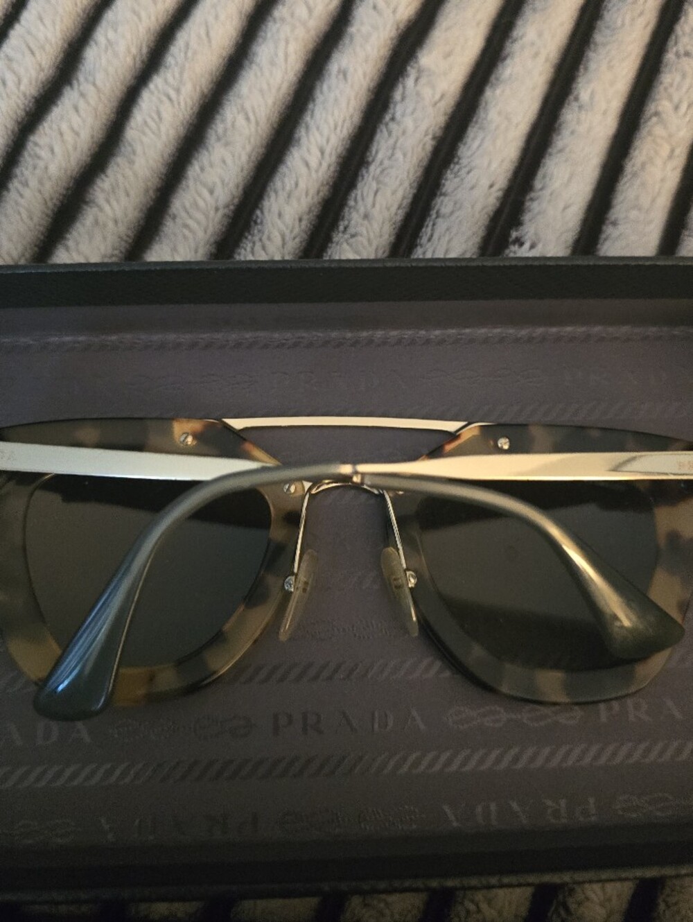 Prada SPR09Q Cinema Tortoise Shell Sunglasses Black Saffiano Leather Case + Box - Picture 15 of 16